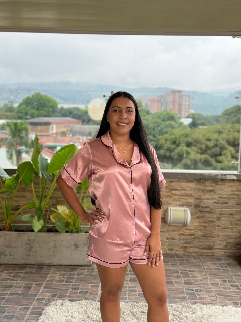 Pijamas con botones y short